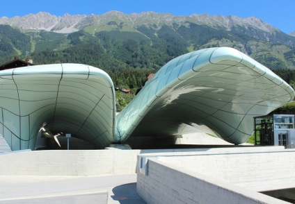 Innsbruck városa egy síruhában vagy a Habsburg-dinasztia középkori bölcsőjében