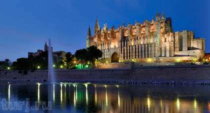 Spania, barcelona, ​​parc gell cea mai lungă bancă din lume