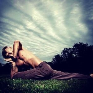 Yoga pentru bărbați este un mit sau o realitate