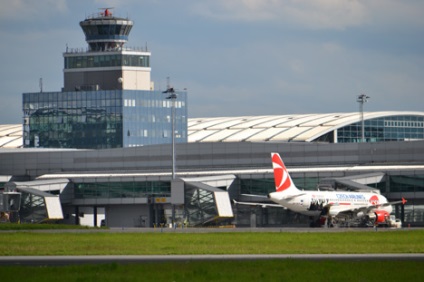 Hogyan juthat el a váradi Havel repülőtértől Prága központjában?