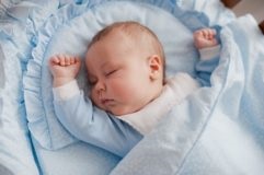 Cum să înțelegi că totul este în ordine cu nou-născutul