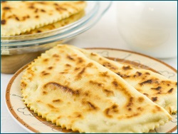 Cum să gătești tortilla din Dagestan cu brânză și cartofi de mirare, bucătăria caucaziană