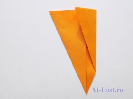 Cum se face morcovul din hârtie