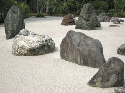 Cum de a crea o frumoasă grădină japoneză de pietre în țară,