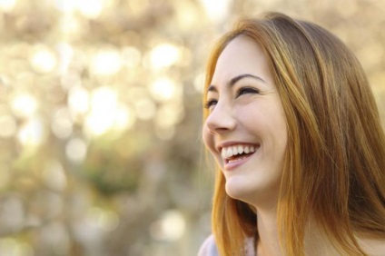 Hogyan kezdjen mosolyogni percek alatt 11 tipp