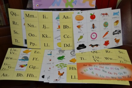 Rezervați alfabetul în limba engleză cu propriile mâini - colorați alfabetul englez - toate literele cu