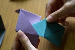 Cube origami lehetőségek és szerelési diagramok a fotó és videó a mikro