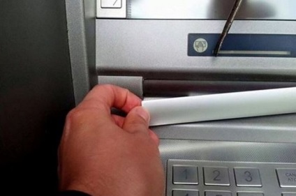 Un nou tip de fraudă cu ATM-uri