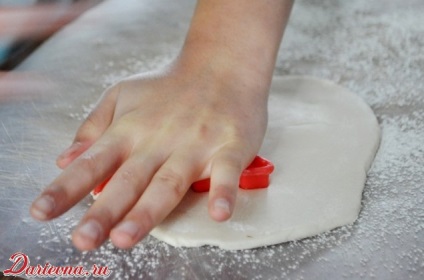Újévi játékok a sózott tésztából - a legteljesebb lépésről-lépésre útmutató fényképes bizonyítékokkal
