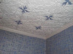 Finisați cu o placă de tavan din material plastic de spumă de selecție, caracteristici de instalare