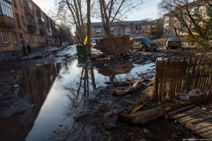 Unde se află murdăria pe străzile orașelor noastre (60 fotografii) - trinitatea