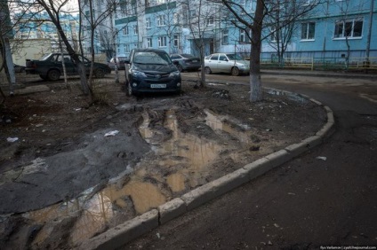 Unde se află murdăria pe străzile orașelor noastre (60 fotografii) - trinitatea