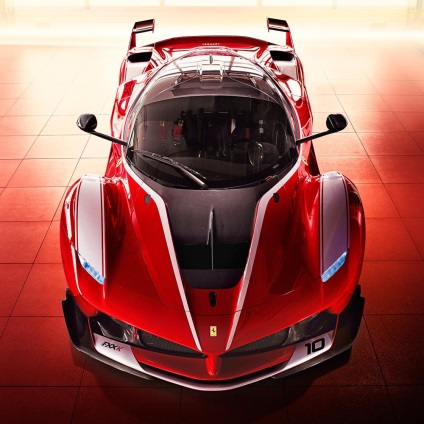 Prima dată ferrari fxxk - echipamentul de top