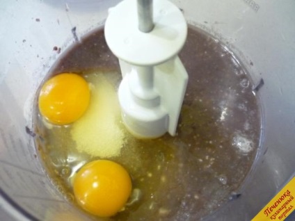 Sütemény a savanyú tejesen (lépésről lépésre, recept fotóval) (savanyú) Sütemény savanyú tejesen (lépésről-lépésre recept fotóval)