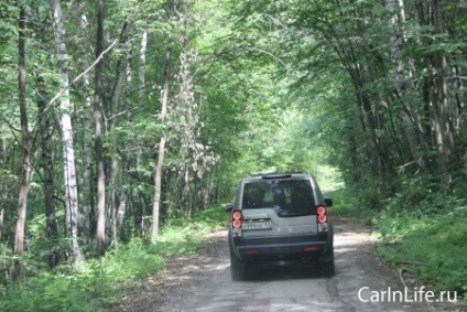 O călătorie în munți este o săgeată, un cămilă și un castron de piatră