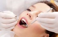 Tegye fogazott fogantyúkat a fogakra - egy gyermek orthodontistát Kazanban