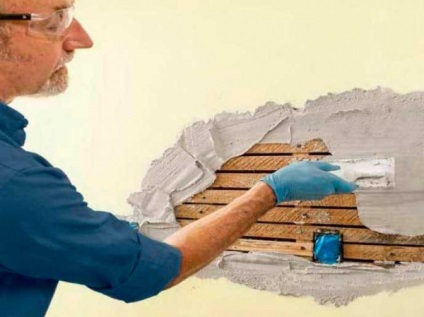 Repararea tehnologiei de tencuială a fațadelor și a căilor de reparare a defectelor în acoperirea decorativă a fațadelor