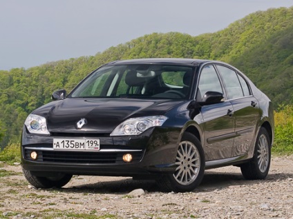 Renault laguna iii ne amintește de Mayakovsky