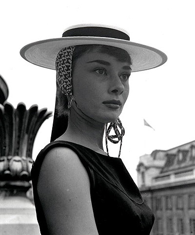 Retrospektív divatos parancsolatok, Audrey Hepburn, pletyka