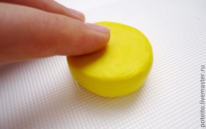 Brânză din argilă polimerică