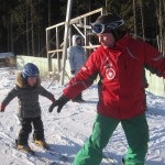 Academia de zăpadă, schiul alpin și snowboarding - în rolele de iarnă, trambulină, oprit - în vară