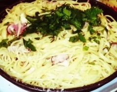 Sos pentru pasta de carbonara - reteta cu crema