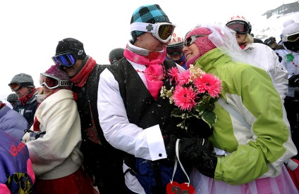 Ceremonia de nunta la zona de schi loveland ski este interesanta!