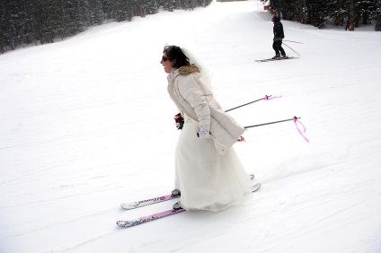 Ceremonia de nunta la zona de schi loveland ski este interesanta!