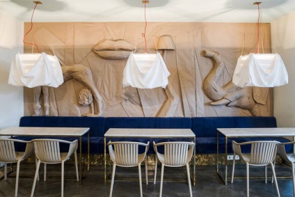 Surrealism în cafeneaua interior art dali