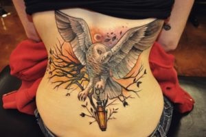 Tatuaj pe spatele femelei și bărbatului, semnificația lor, schițe, idei, 100 de fotografii,