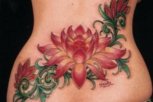 Tetoválás a nő és a nő hátán, jelentőségük, vázlatok, ötletek, 100 fotó,