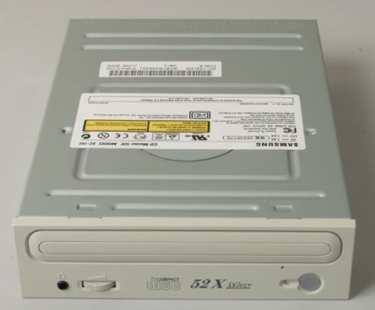 Testarea a 8 unități cd-rom