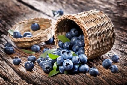 Îndepărtați petele de mere și alte fructe și fructe de pădure