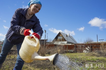 Lecții de la agrofitnes de la cum să săpa o grădină, construi și nu se îndoaie