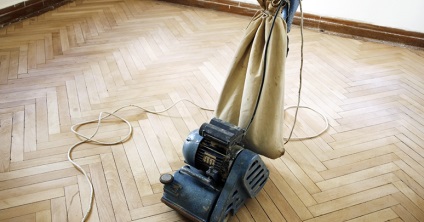 A parketta helyreállítása a saját kezével - hogyan lehet frissíteni a régi padlót, a nők világát