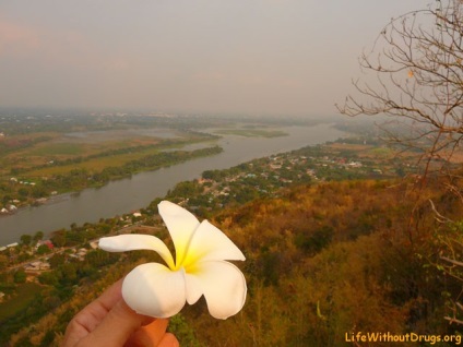 Întoarceți-vă în provincia fabuloasă Kanchanaburi, viata blogului cu un vis!