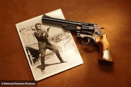 6 pistoale celebre și revolverele de la Hollywood
