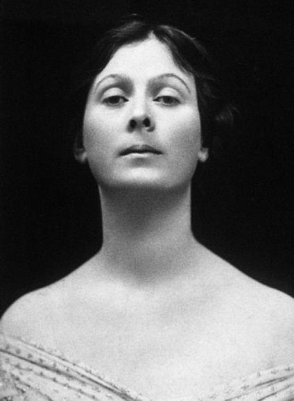 Isadora Duncan buclă pentru zeiță, revista 