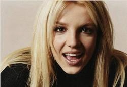 Britney Spears încă unghii