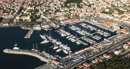 Cesme - un sat în apropierea izmirului, fotografie de cheshme