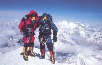 De ce alpiniștii își riscă viața?