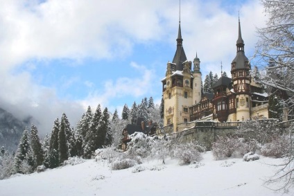 Palatele și castelele în timpul iernii sunt interesante!