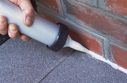 Etansant pentru îmbinări în beton pentru lucrări în aer liber cum să alegeți și să utilizați