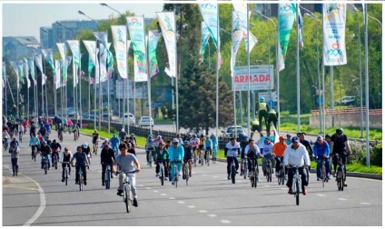 Principalele plimbări cu bicicleta ale Rusiei și cum să devii participantul lor