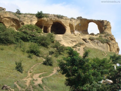 Inel de munte lângă kislovodsk, drumurile lumii