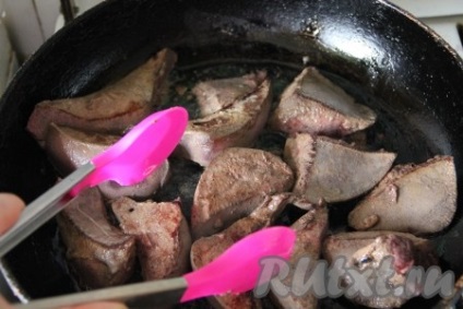 Carne de vită în sos de smântână - rețetă cu fotografie