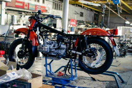 Motocicleta Irbit Plant - Uralul nostru