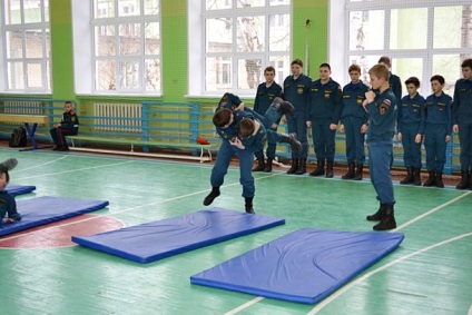 Cadet Corps a deschis ușile