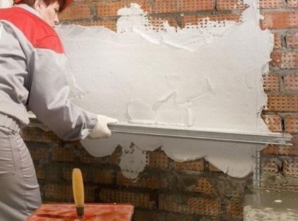 Care este cel mai bun tencuială pentru finisarea pereților de gips sau ciment
