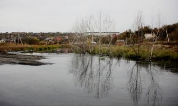 Pe masura ce râul poate aduce oameni, orasul predecesor este un cadou al Vpk